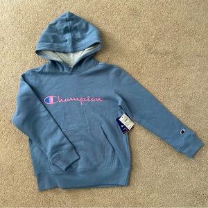 Youth small (8) champions pullover hoodie nwt blue & pink